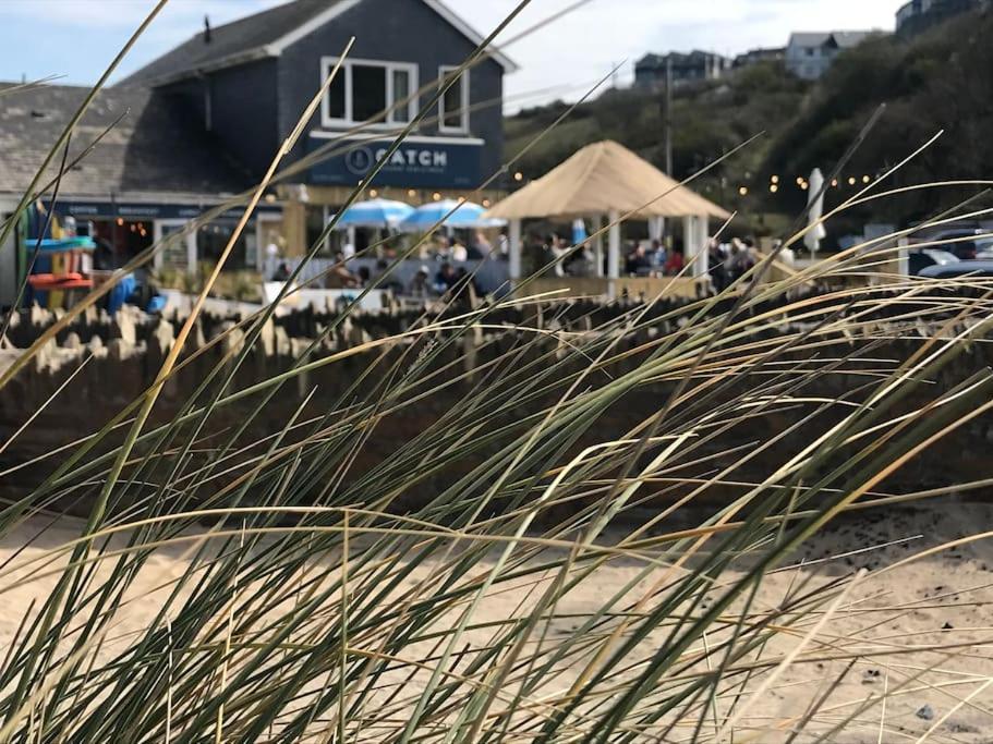 Fabulous Pad Just 20 Paces From The Sea Apartment *