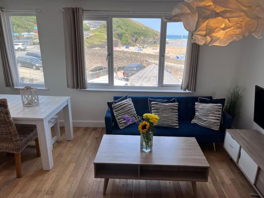 Apartment Fabulous Pad Just 20 Paces From The Sea Mawgan Porth