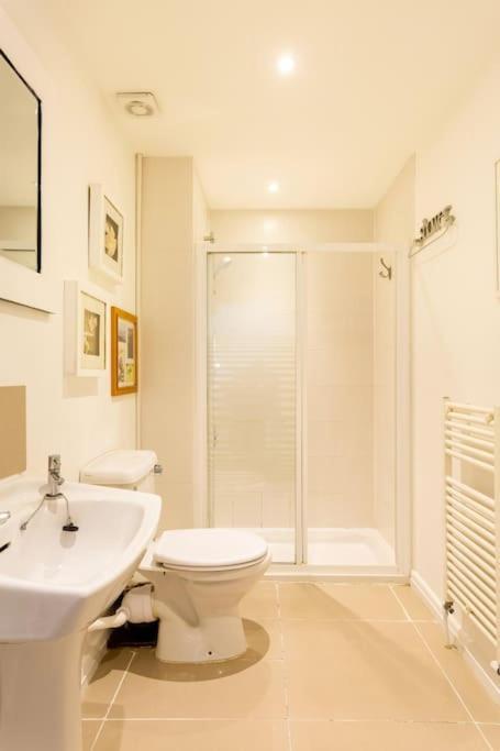 Fabulous Pad Just 20 Paces From The Sea * Mawgan Porth