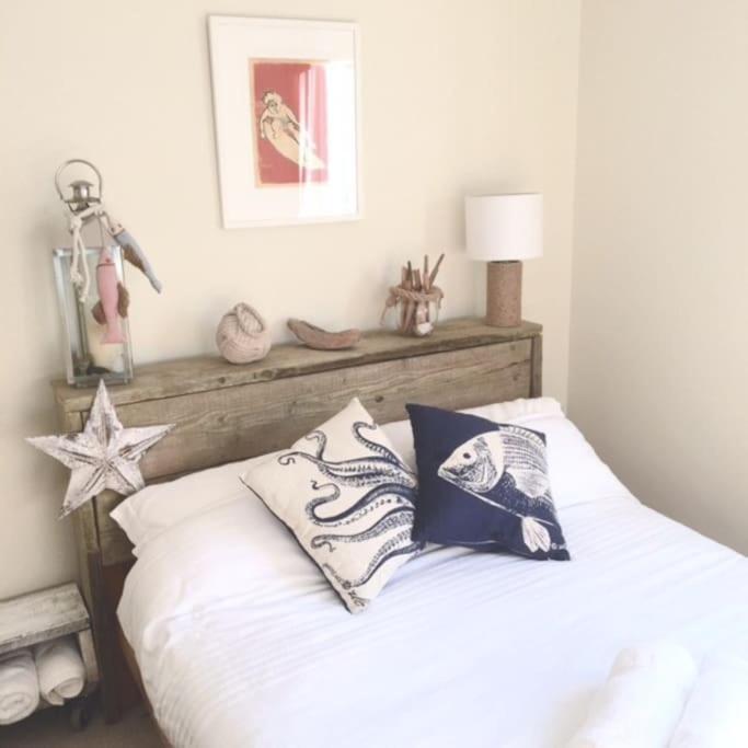 Fabulous Pad Just 20 Paces From The Sea Mawgan Porth